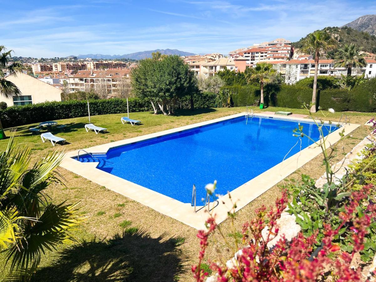 Apartamento A 900 M De La Playa Y Con Vistas Al Mar En Fuengirola Buitenkant foto